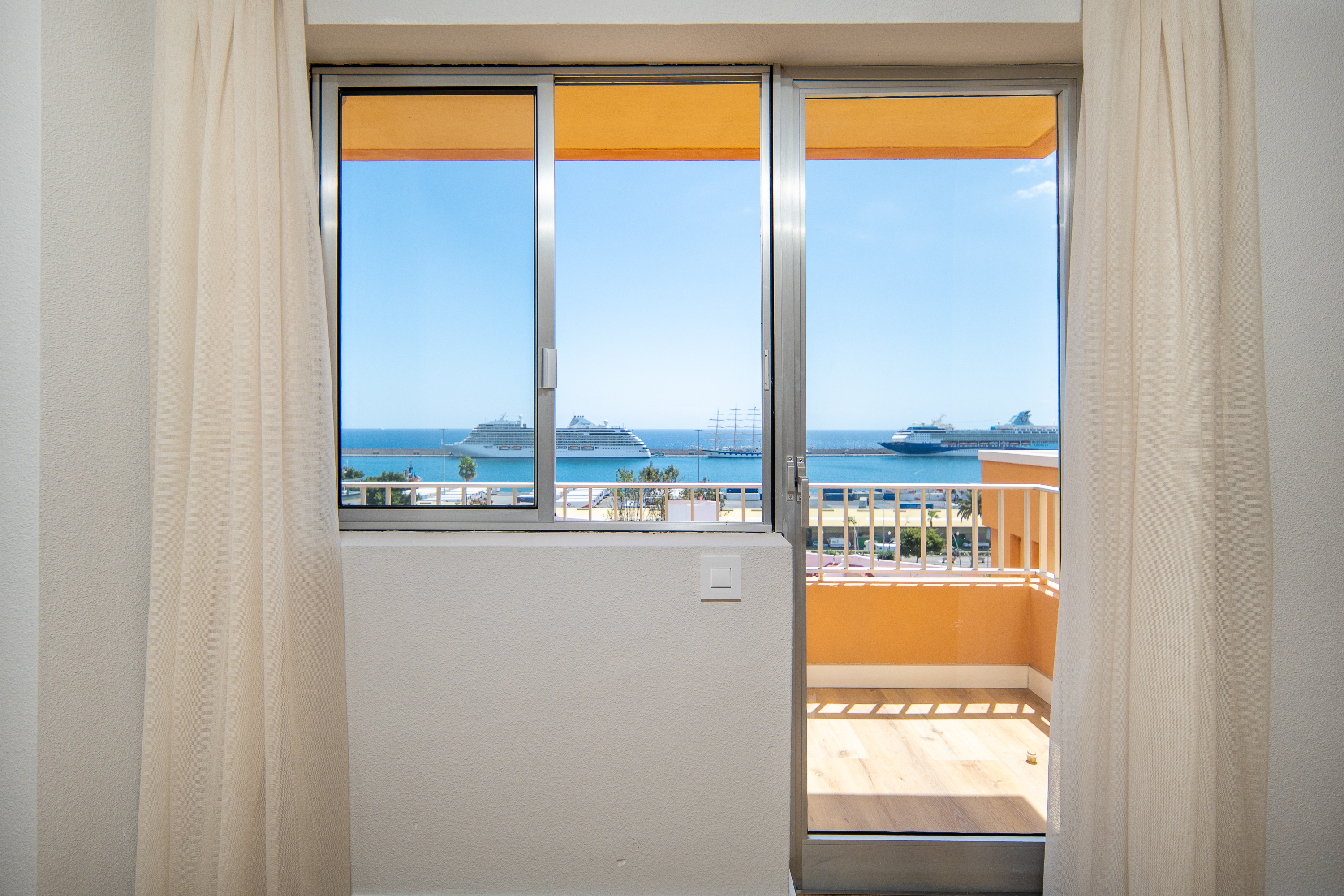 galeria Piso con Terraza y Vistas al Mar en Residencial Anaga